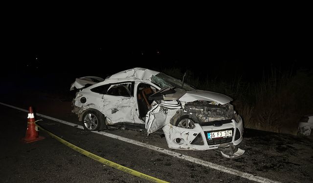 Uşak'ta tırla çarpışan otomobildeki 1 kişi öldü, 1 kişi yaralandı