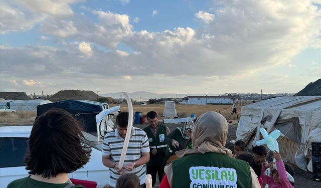 Yeşilay Çorum Şubesinden mevsimlik tarım işçilerine kandil ziyareti
