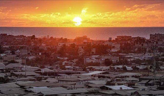 İsrail ordusu Gazze Şeridi'ndeki ateşkesin yeniden uygulanmaya başladığını duyurdu