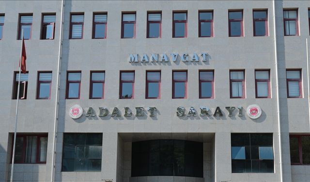 Manavgat Belediyesine yönelik soruşturmada 24 şüpheli gözaltına alındı