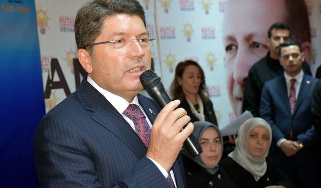 Adalet Bakanı Tunç, Kırıkkale'de AK Parti İl Kadın Kolları Danışma Meclisi Toplantısı'nda konuştu: