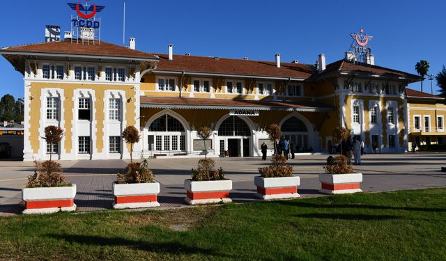 Adana Lezzet Festivali'nde 'Gastronomi Treni' ile turizm gezisi yapıldı