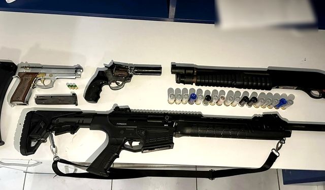 Adana'da 19 yıl 15 gün kesinleşmiş hapis cezasıyla aranan hükümlü yakalandı