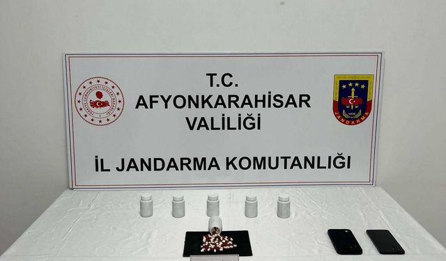 Afyonkarahisar'da uyuşturucu operasyonunda 2 şüpheli tutuklandı