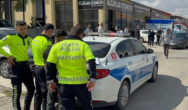 Aksaray'da 'dur' ihtarına uymayan çocuk sürücü kovalamaca sonucu yakalandı