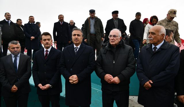 Ardahan Karaçay Kanyonu'nda yapımı tamamlanan seyir terası açıldı