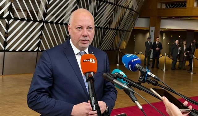 Bulgaristan Başbakanı Jelyazkov, ülkesinin doğal gaz tedarikinin güvence altında olduğunu belirtti