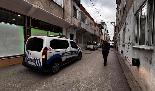 Bursa'da bıçaklı kavgada 1 kişi yaralandı