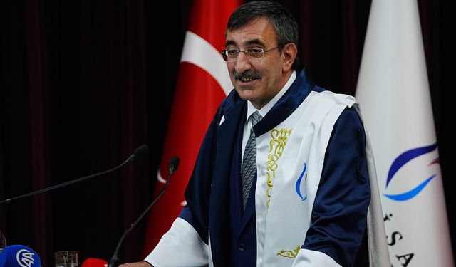 Cumhurbaşkanı Yardımcısı Yılmaz, Manisa Celal Bayar Üniversitesi'nde konuştu: