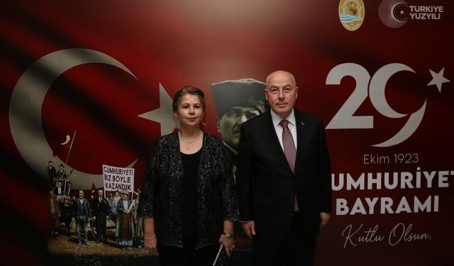 Denizli'de 29 Ekim Cumhuriyet Bayramı resepsiyonu verildi