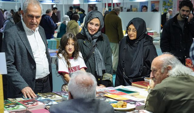 Filistin'e destek için Üsküdar'da 'Nehirden Denize Şiir' dinletisi yapıldı
