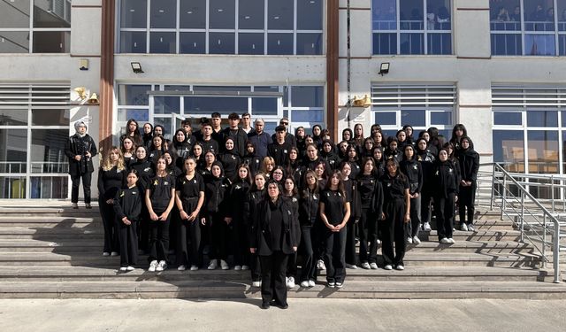 Konya'daki kazada hayatını kaybeden öğretmenin okulunda yas var