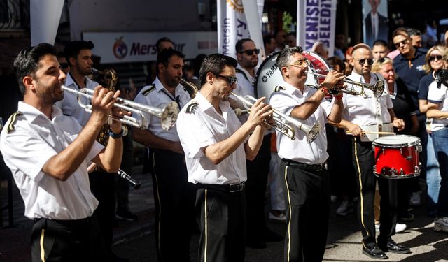 Mersin'de '7. Uluslararası Kushimoto Sokak Sanatçıları Festivali' başladı