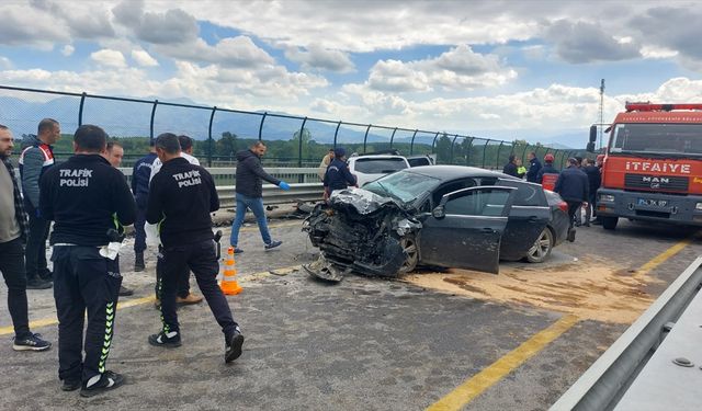 Sakarya'da trafik kazasında şehit olan 2 jandarma personeli için tören düzenlendi