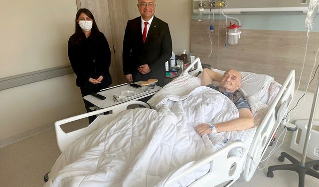 Yaşayan İnsan Hazinesi Ödülü sahibi çini sanatçısı Hamza Üstünkaya vefat etti