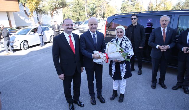 YÖK Başkanı Özvar, 'Atatürk Üniversitesi 2025-2026 Akademik Yılı Açılış Programı'nda konuştu: