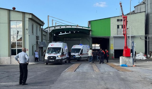 Afyonkarahisar'da fabrikadaki patlamada 10 kişi yaralandı