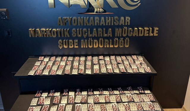 Afyonkarahisar'da uyuşturucu operasyonunda 2 zanlı tutuklandı