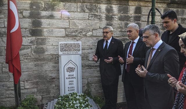 AK Parti Kültür ve Sanat Politikaları Başkanlığından Karakoç ile Varank'ın kabirlerine ziyaret