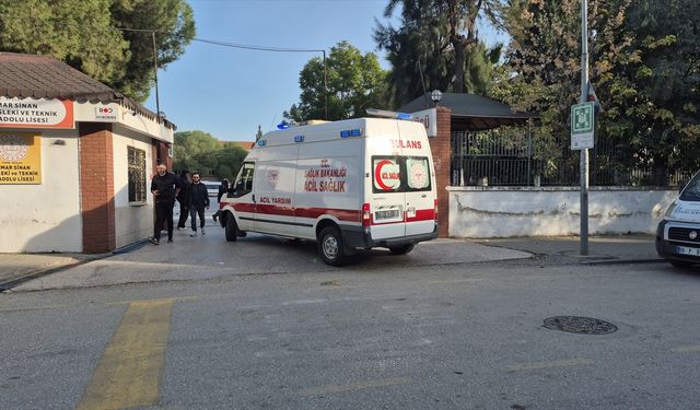 Aydın'da bıçaklı kavgada 2 öğrenci yaralandı