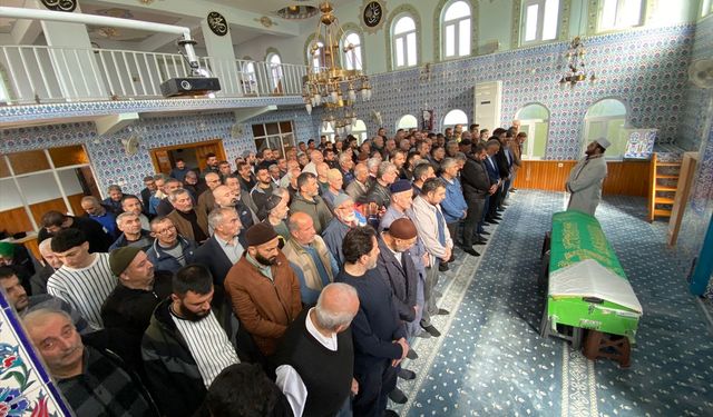 Aydın'da evde çıkan yangında ölen genç kız son yolculuğuna uğurlandı