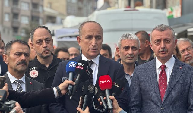 Bakan Yardımcısı Bulut, Kocaeli'de çöken apartmanın bulunduğu bölgede inceleme yaptı: