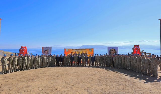 Bitlis'te 'Türkiye Yüzyılı Mehmetçik Hatıra Ormanı'nda 950 fidan dikildi