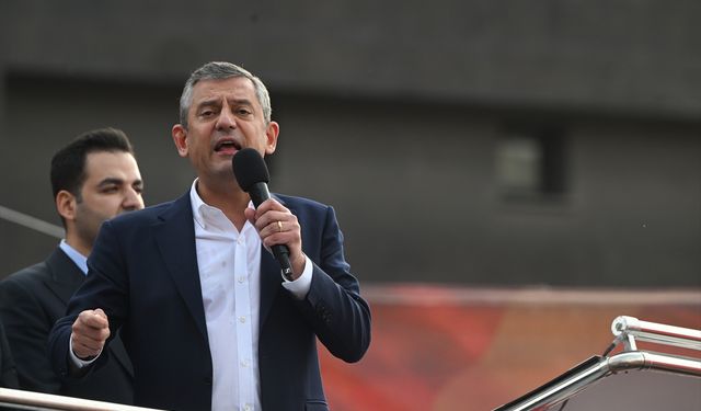 CHP Genel Başkanı Özel, partisinin Zonguldak mitinginde konuştu: