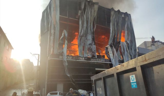 GÜNCELLEME - Kocaeli'deki fabrika yangınında hayatını kaybeden 6 kişinin kimlikleri belirlendi