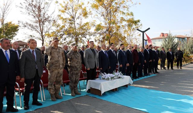 Iğdır'da 2 bin 750 metrekare alan üzerine yapılacak 'Çok Amaçlı Spor Salonu'nun temeli atıldı