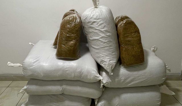 Kırşehir'de yolcu otobüsünde 230 kilogram kaçak tütün ele geçirildi