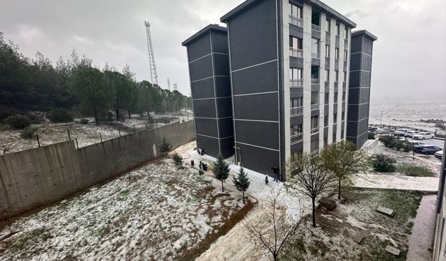 Muğla'da sağanak, dolu ve fırtına günlük yaşamı olumsuz etkiliyor