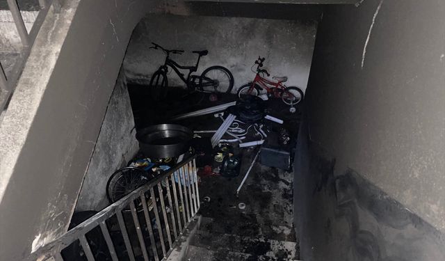 Nevşehir'de apartmanın bodrum katında çıkan yangın söndürüldü
