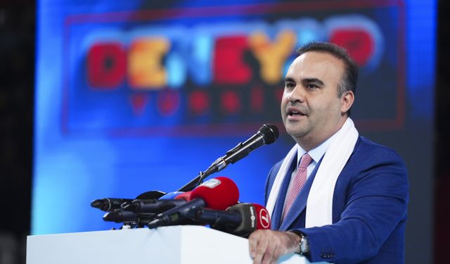 Sanayi ve Teknoloji Bakanı Kacır, DENEYAP İstanbul'un mezuniyet töreninde konuştu: