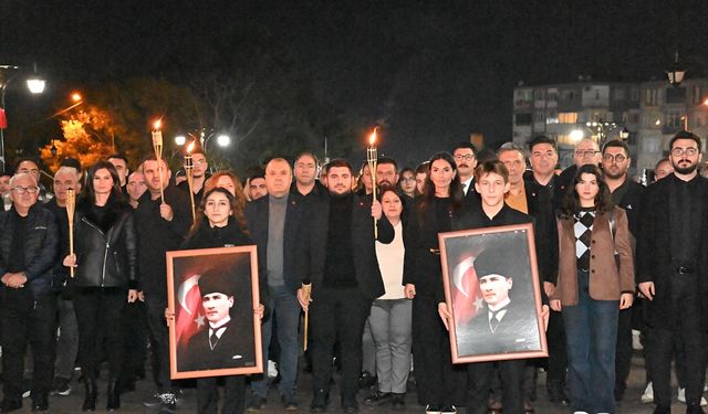 Tekirdağ'da Atatürk'ü Anma Günü dolayısıyla yürüyüş düzenlendi