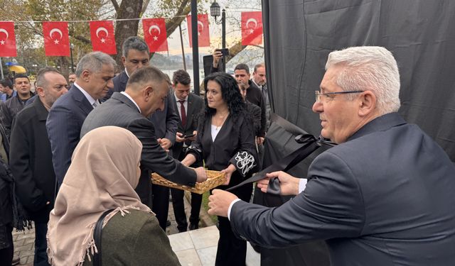 Zonguldak'ta fırtına nedeniyle batan gemideki mürettebatın ismi anıtta yaşatılacak