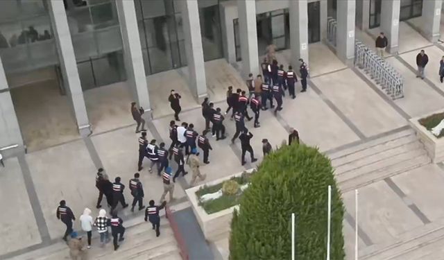 Bakan Yerlikaya: 7 İlde Düzenlenen Operasyonlarda 42 Şüpheli Tutuklandı