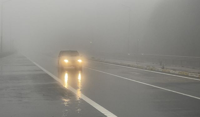 Bolu Dağı'nda sağanak ve sis etkili oldu
