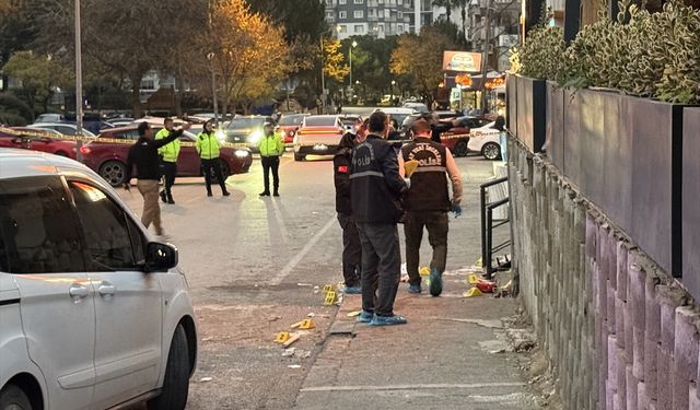 Bursa'da kafede çıkan silahlı kavgada biri ağır 6 kişi yaralandı