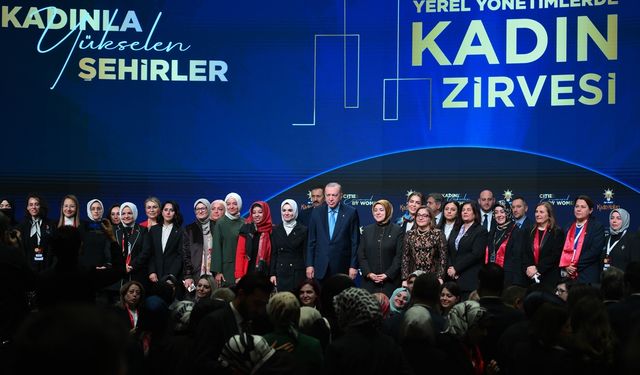 Cumhurbaşkanı Erdoğan:'Yolsuzluk, rüşvet, irtikap, kamu malını talan etme, bunun yanında ahlak ve hukuk dışı skandallar ne yazık ki Türkiye'yi bir tahribatla karşı karşıya bıraktı'