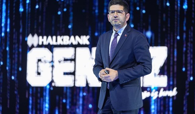 Cumhurbaşkanlığı Yatırım ve Finans Ofisi Başkanı Burak Dağlıoğlu, Halkbank Gençİz'25 Zirvesi'nde konuştu: