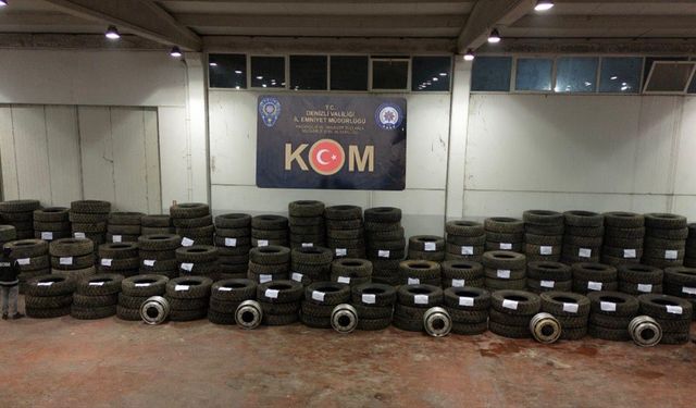 Denizli'de bir tırda gümrük kaçağı 263 araç lastiği ele geçirildi