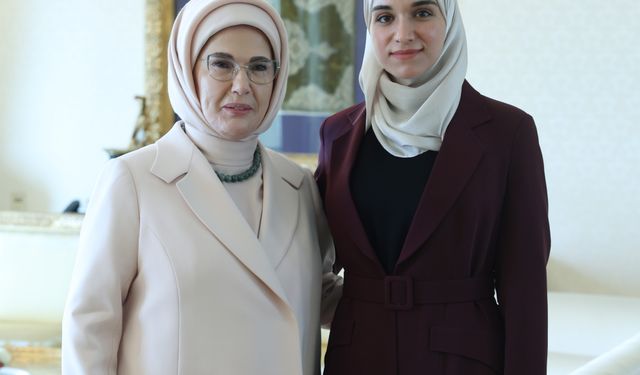 Emine Erdoğan, Suriye Cumhurbaşkanı Şara'nın eşi Latife El Durubi ile görüştü