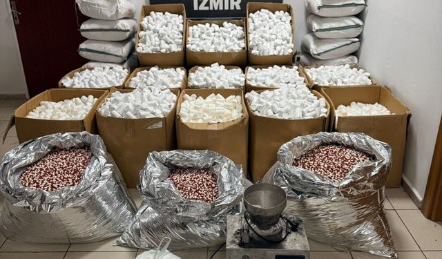 GÜNCELLEME - İzmir'de 2 milyon 309 bin 774 uyuşturucu hap ele geçirildi