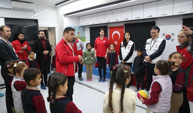 Hatay'da Türk Kızılay ve Kore Kızılhaçından depremzede çocuklara etkinlik