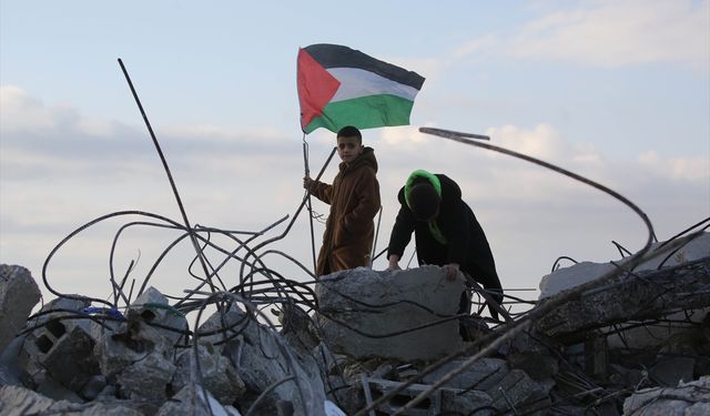 İsrail ordusu, Batı Şeria'da temmuz ayında öldürdüğü Filistinlinin evini yıktı