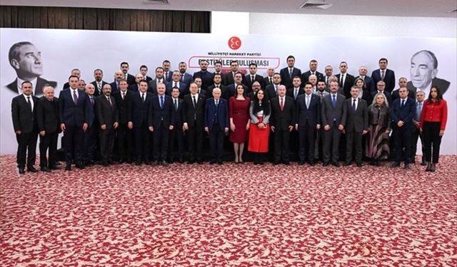 MHP Genel Başkanı Bahçeli, parti bünyesindeki enstitülerin temsilcileriyle bir araya geldi