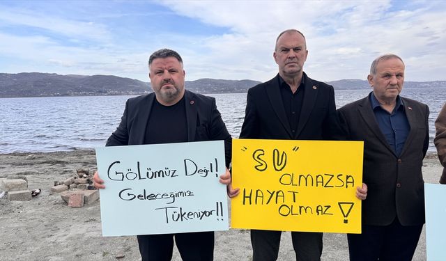 Sakarya'da muhtarlar Sapanca Gölü'nün korunması için bir araya geldi