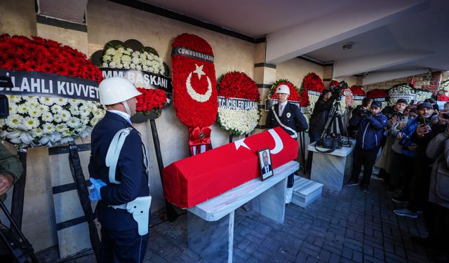 Yalova'da DEAŞ'a yönelik operasyonda şehit olan Pehlivan son yolculuğuna uğurlandı