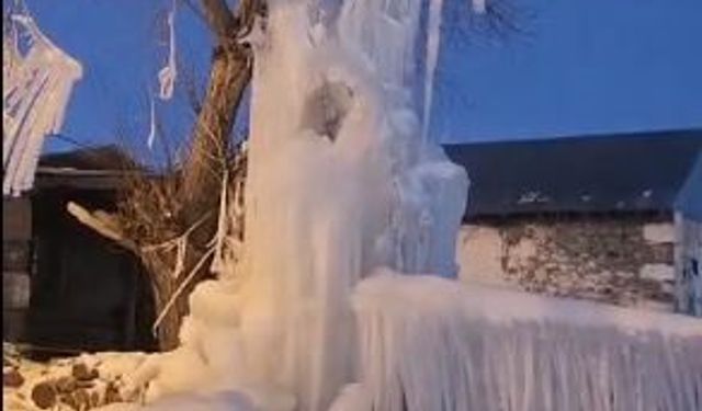 Dondurucu soğuklar su patlağını buz kütlesine dönüştürdü